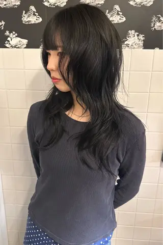 セミロング 韓国レイヤー　 suzuのヘアスタイル