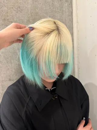 カラー GEM YURI ハイトーンカラーのヘアスタイル