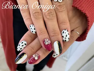 ネイル 岩松 沙耶のネイルデザイン