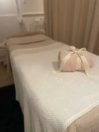 小顔/リンパ/マッサージL.sana所属・小顔/フェイシャル L.sanaのエステ・リラクイメージ