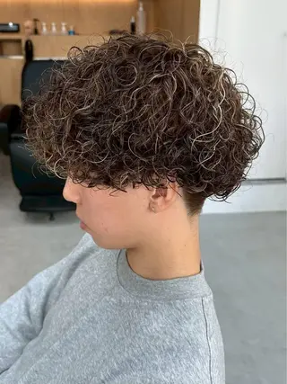 カラー 川原 晴のヘアスタイル