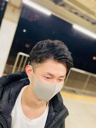 ショート パーマ メンズ ブロー東京　神田店所属・TAKUMI/神田/ ビジネス/フェードのヘアスタイル