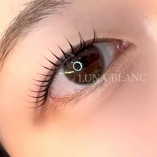 マツエク・マツパ model LUNA BLANCのマツエク・マツパデザイン