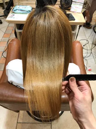 ロング 前平 友慈のヘアスタイル