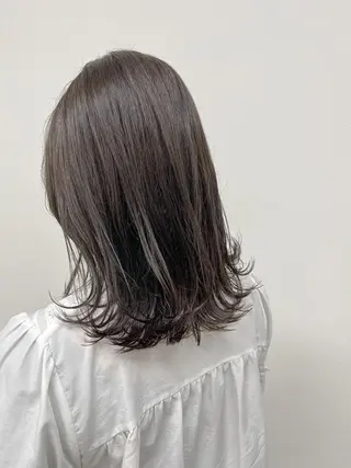 ミディアム シンタニナオト /梅田茶屋町のヘアスタイル