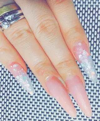 ネイル bijou所属・相馬 礼菜のネイルデザイン