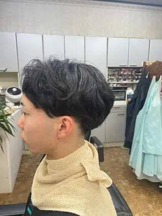 ミディアム メンズ 海老原 コウのヘアスタイル