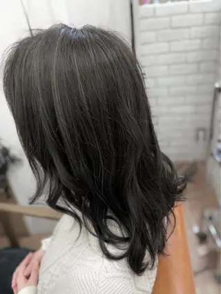 セミロング カラー メンズパーマ 本多のヘアスタイル