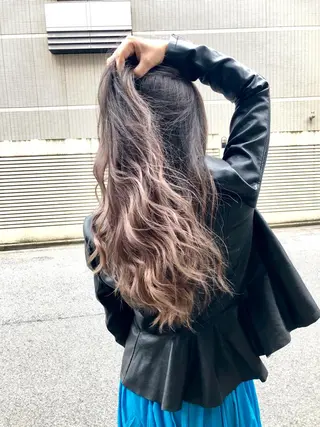 カラー 🦖店長🦖pino #しのだスペシャルのヘアスタイル