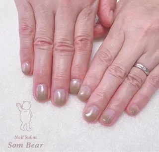 ネイル Som Bear所属・nail salon Som Bear🧸のネイルデザイン