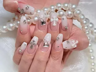 ネイル NANAKO 🌼のネイルデザイン