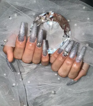 ロング forR's AIKAのネイルデザイン