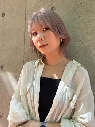 ミディアム 田中 優菜のヘアスタイル