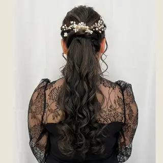 ヘアアレンジ CHATEAU TERRACE所属・似合うヘアメイク🪞 CHATEAUのヘアスタイル