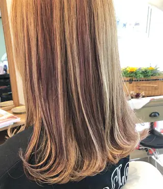 セミロング カラー kriti山田 早矢加のヘアスタイル