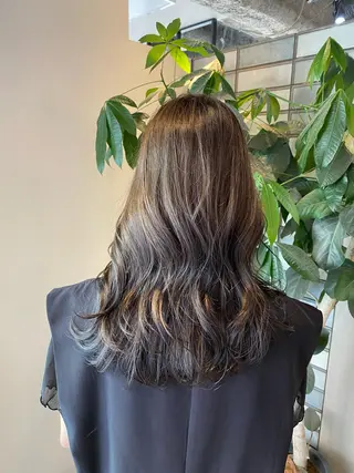 セミロング カラー 【博多ハイライトカラ ー】中島啓太のヘアスタイル