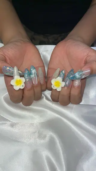 ネイル Mistic.R 山田のネイルデザイン
