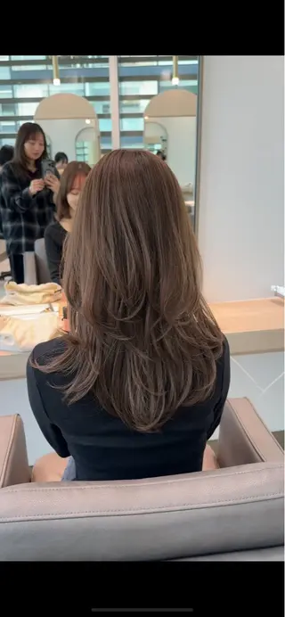 ミディアム カラー COALL nex the salon所属・Riria✨ レイヤーカットのヘアスタイル