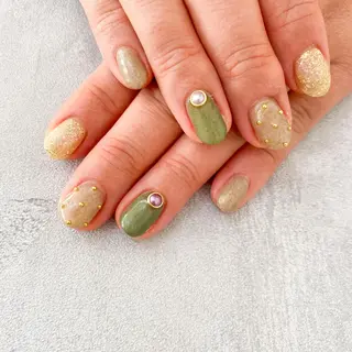 ネイル ゴテゴテ💙ワンホン リオナのネイルデザイン