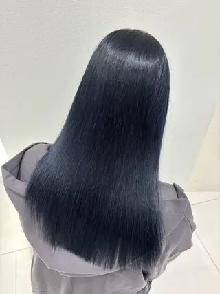 ロング 山中 彩華のヘアスタイル