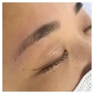 アイブロウ une mizuhoの眉毛・アイブロウイメージ