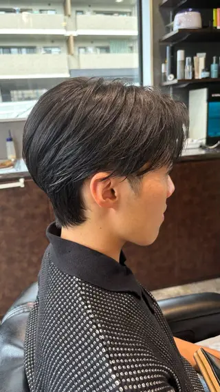 ショート メンズ 鼎一真ハイトーン/ パーマ/何でも屋さんのヘアスタイル