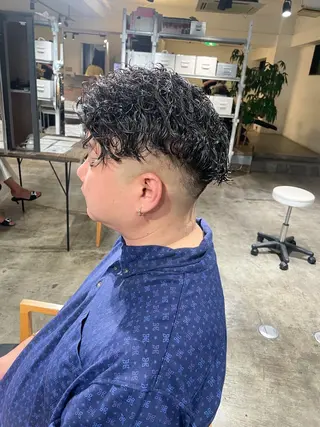 ショート パーマ メンズ ハイトーン/レイヤー /ケアブリーチ石川治のヘアスタイル