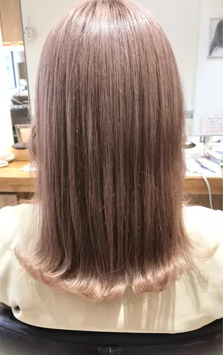 ミディアム カラー 奥山 沙季(大井町)のヘアスタイル