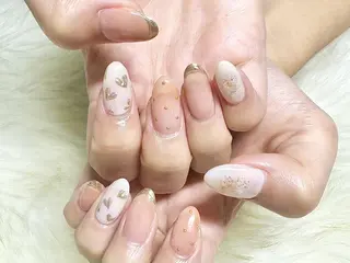 ネイル ハニ！ .のネイルデザイン