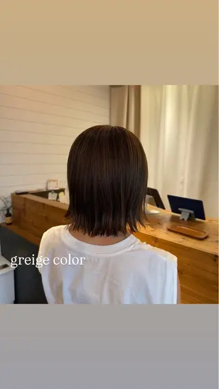 ミディアム カラー ヘアアレンジ 飯島 美海のヘアスタイル