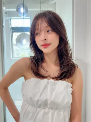 セミロング カラー Lond enikaのヘアスタイル