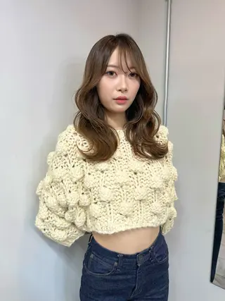 ロング カラー yoroケイ🪐 レイヤーカットのヘアスタイル