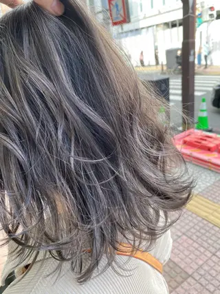 ミディアム カラー ボブとパーマの達人 美容室難民の方は是非のヘアスタイル