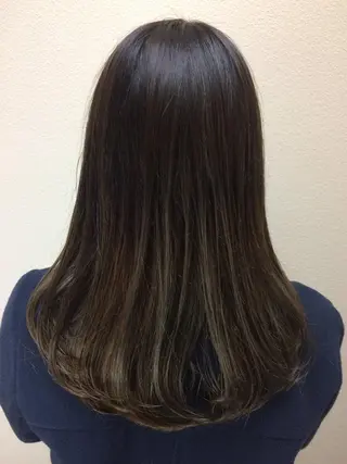 カラー 龍 門のヘアスタイル