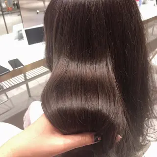 セミロング カラー 艶髪とアイラッシュ ❤️関根悠の眉毛・アイブロウイメージ