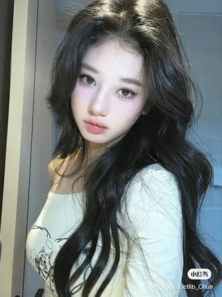 ロング カラー 🤍ྀི透ける寒色 Cocoa🤍ྀིのヘアスタイル