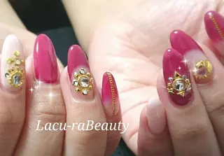 ネイル 小顔と腸の専門店 ラクーラビューティのエステ・リラクイメージ