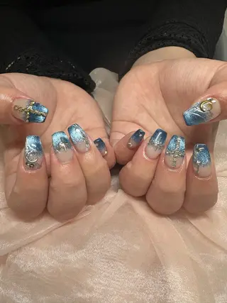 ネイル AOAQUA SHIORIのネイルデザイン