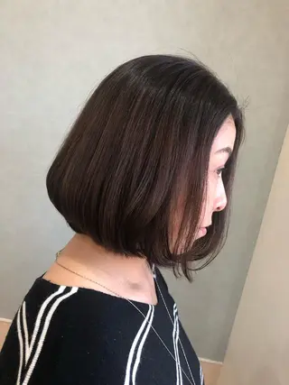 ショート カラー 大野 まゆのヘアスタイル
