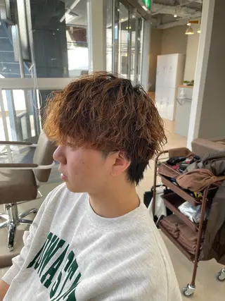 メンズ TELA HAIR 岩槻店所属・✨透明感カラー✨ 🌈ブリーチカラーのヘアスタイル