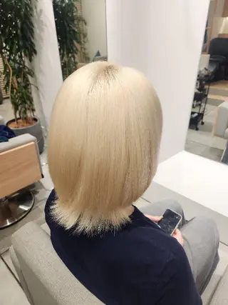 ショート カラー stair:case所属・💜艶髪カラー💜 🎶富川美希🎶のヘアスタイル