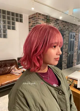ショート カラー ヘアアレンジ MARIO HAIR DESIGN所属・ブリーチ/艶髪矯正 🌒Ameriのヘアスタイル