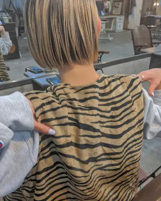 ショート カラー ヘアアレンジ 南堀江 möwen ( メーヴェ )所属・mowen RUIのヘアスタイル