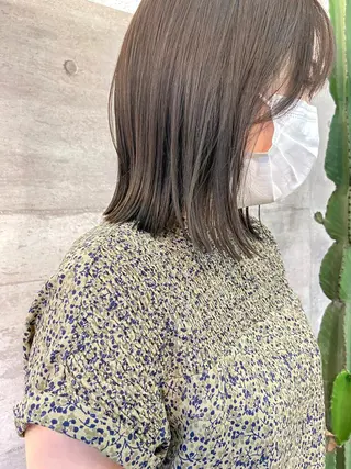 ミディアム 岡本康平/ボブ /ブリーチ/レイヤーのヘアスタイル