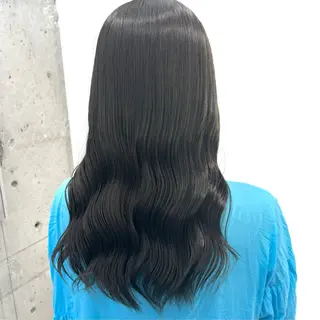 ロング カラー NUMBER_ ユイナのヘアスタイル