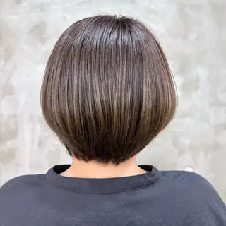 ショート カラー 美容室eTONe仙台駅前所属・Rika 艶髪‎カラー🤍のヘアスタイル