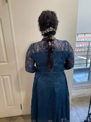 ロング ヘアアレンジ MIOベージュカラー 柔らかいカラーのヘアスタイル