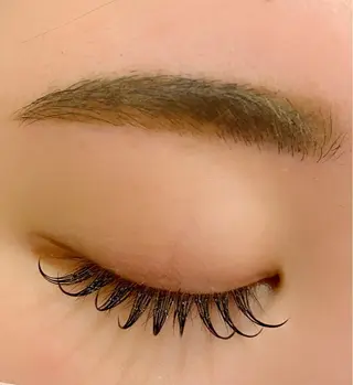 アイブロウ Eyelash Salon Blanc〜まつげエクステと眉の専門美容室〜イオンモール船橋店所属・五十嵐 明菜の眉毛・アイブロウイメージ