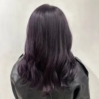 セミロング カラー デザインカラー/パー マ🦖外岡咲希🦖のヘアスタイル