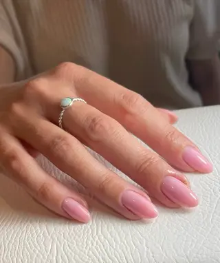 ネイル 高木 維麗絲のネイルデザイン